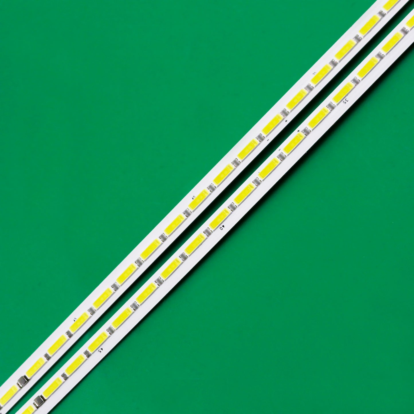 J-90 LED Backlight 7749-655000-L060 7749-655000-R060 1555-R5500300-01 For Skyworth 55E710U 55E710S 55E710C 55E690U 55G8200