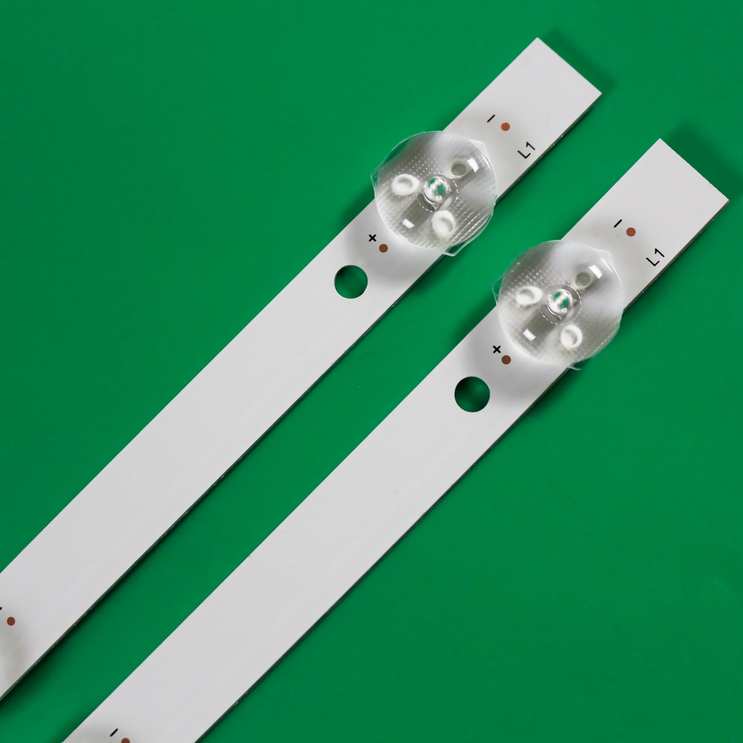 XS-2772 HS-32D3003V2W6C1B58212M-XD-M D32A980 HC-F3211 32D10K2