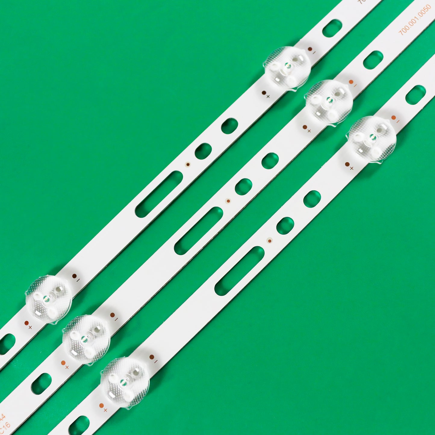 XS-2507 SM-D320-3X6-300MA-3V HY-AN320A4 B35638713 700.001.0050