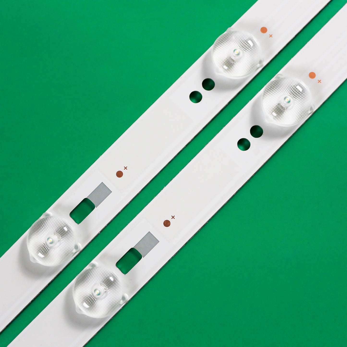 XS-2582 M00601066 DS32L61A-V01 DSBJ-WG 202006-DS32M6F00-01 32K6 32R4 32X3 TF-LED32S54T2